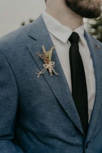 Read more about the article Top Bolo Tie Accessories for Weddings and Special Occasions