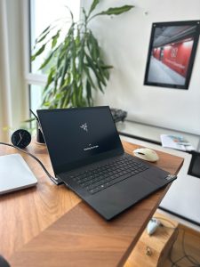 Read more about the article Palm Tree Emoji on Slack: Meaning, Common Uses, and Workplace Etiquette Explained
