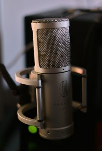 Read more about the article 9 Tips to Improve Audio Quality with a Condenser Microphone