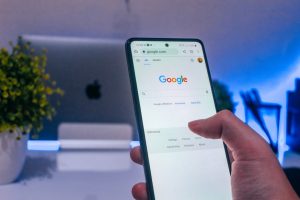 Read more about the article Buying Competitor Keywords in Google Ads: Benefits, Risks & Best Practices